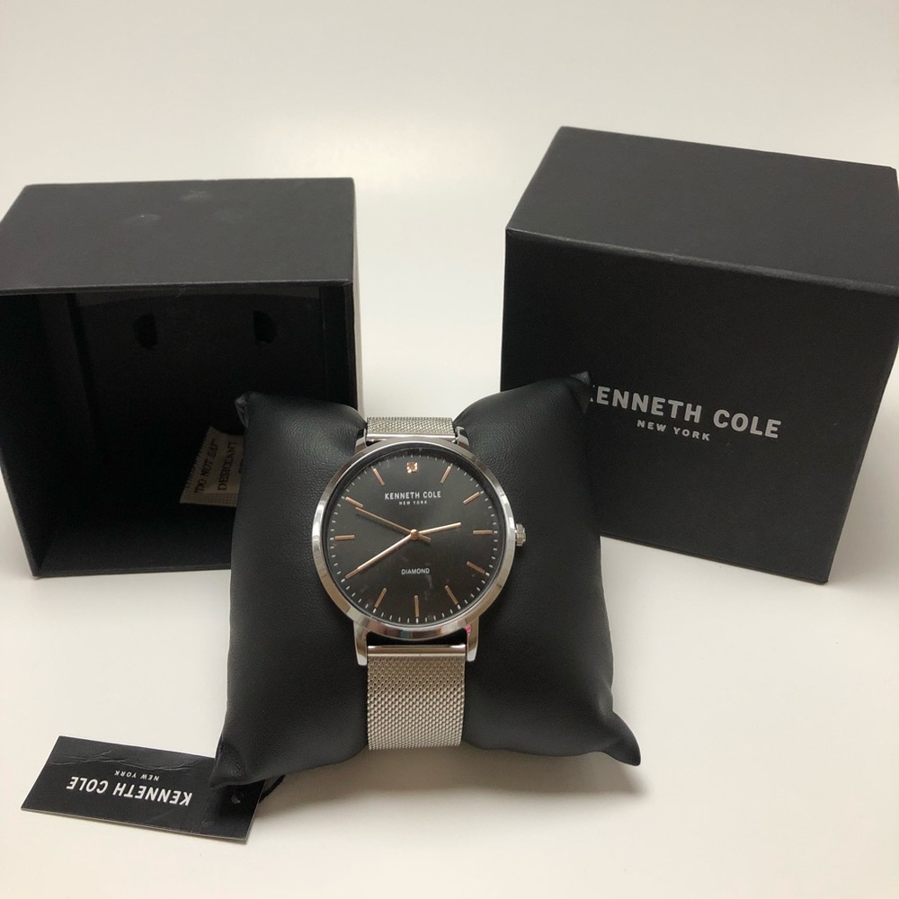 💥SOLD💥Kenneth Cole watch - Picture 5 of 6